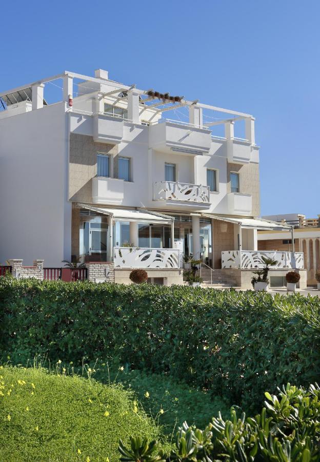 Piccadilly Rooms Restaurant And Beach Santa Maria al Bagno Luaran gambar