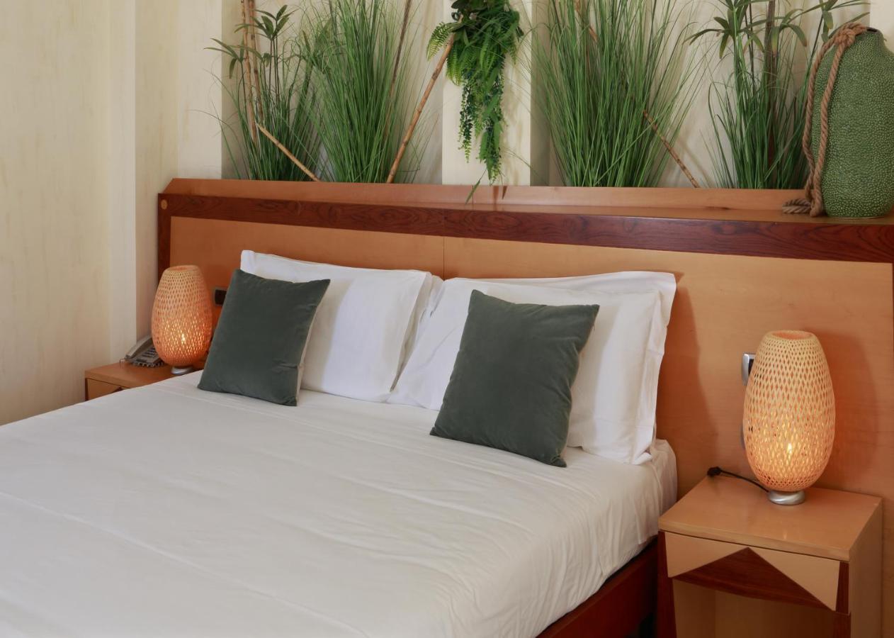 Piccadilly Rooms Restaurant And Beach Santa Maria al Bagno Luaran gambar