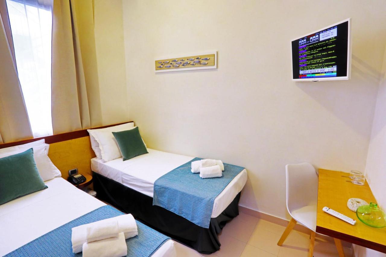 Piccadilly Rooms Restaurant And Beach Santa Maria al Bagno Luaran gambar