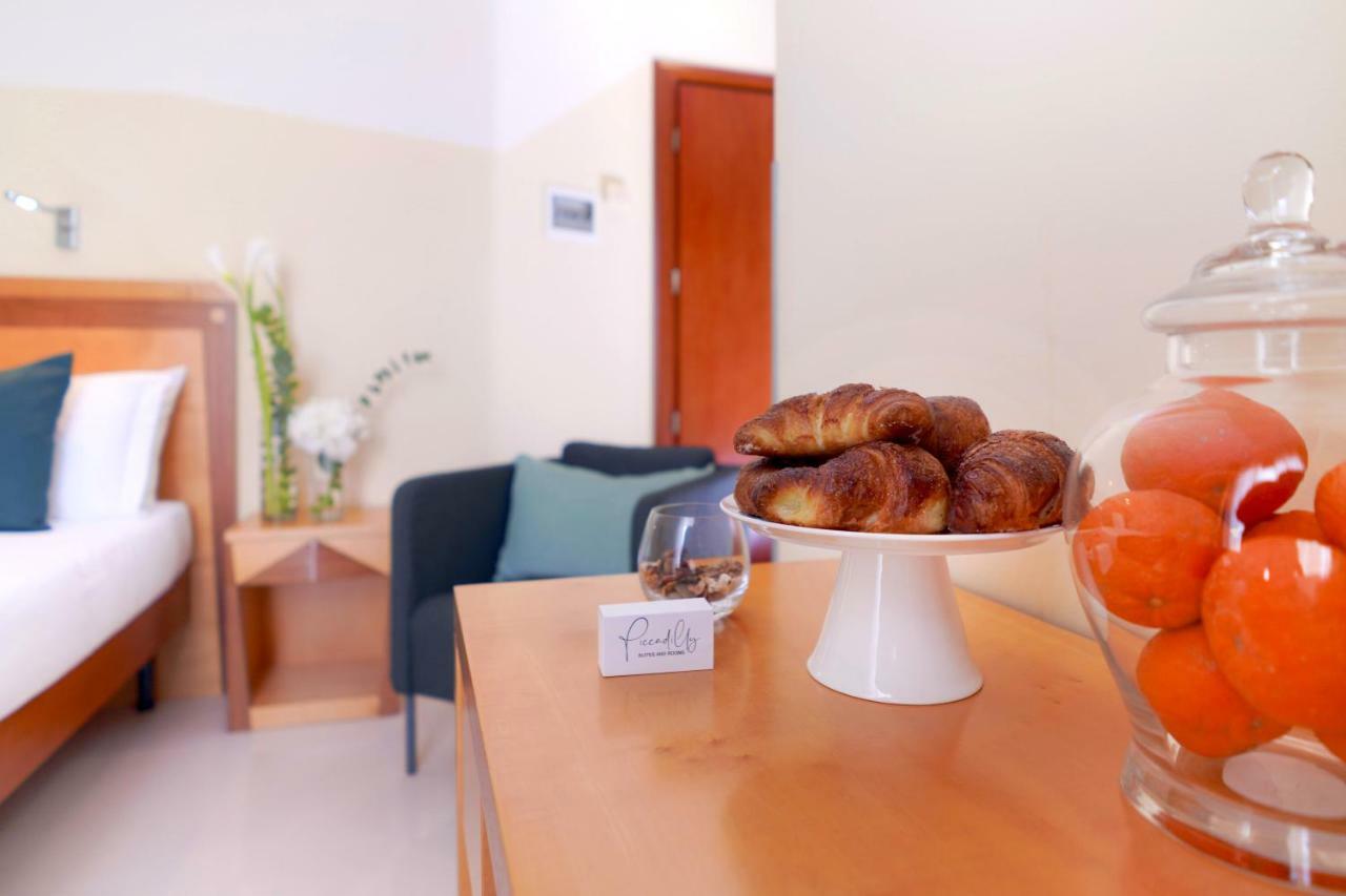 Piccadilly Rooms Restaurant And Beach Santa Maria al Bagno Luaran gambar